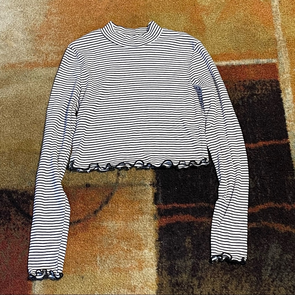 Long sleeve black and white striped ribbed crop top with mock neck
